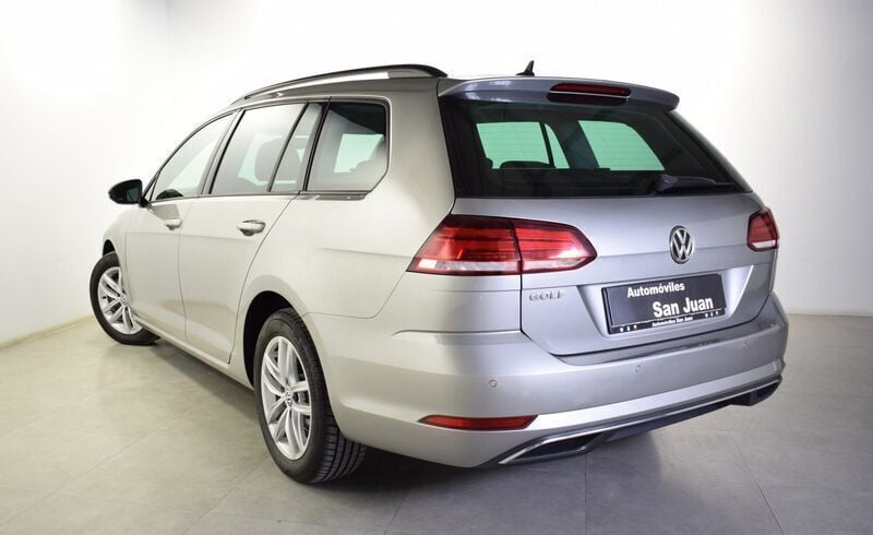 Usado VW Golf Alltrack Advance 110 CV (80 kW) 2018 Gris Familiar
