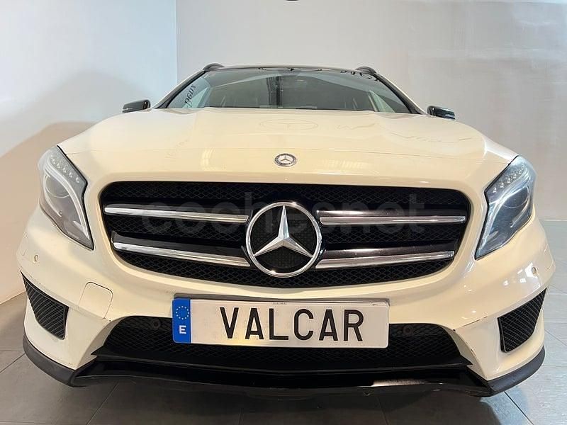 Usado Mercedes GLA220 AMG line 170 CV (125 kW) 2014 Blanco SUV