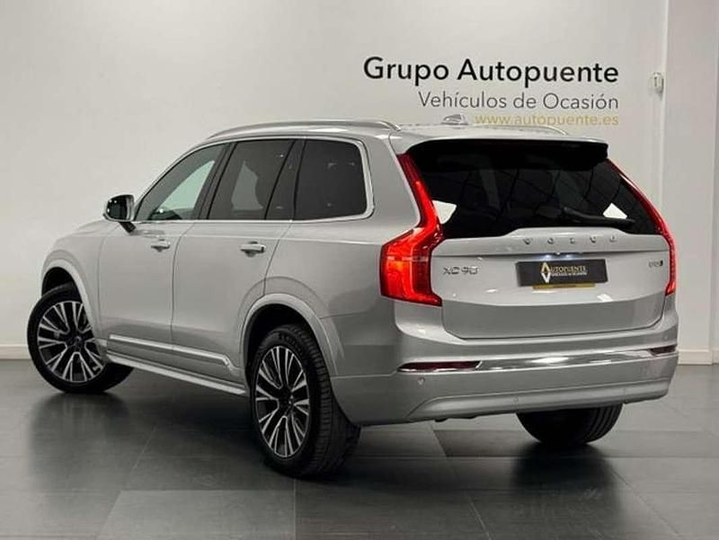 Usado Volvo XC90 Inscription 235 CV (172 kW) 2022 Plateado SUV