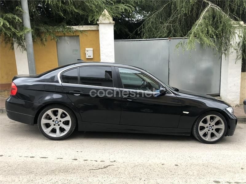 Negro Usado 2006 BMW 320 Berlina | 5200 € (Un poco caro) - Imagen 1/3