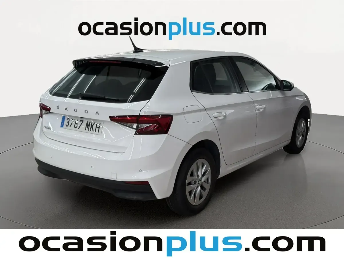 Usado Skoda Fabia Ambition 95 CV (69 kW) 2023 Blanco Utilitario