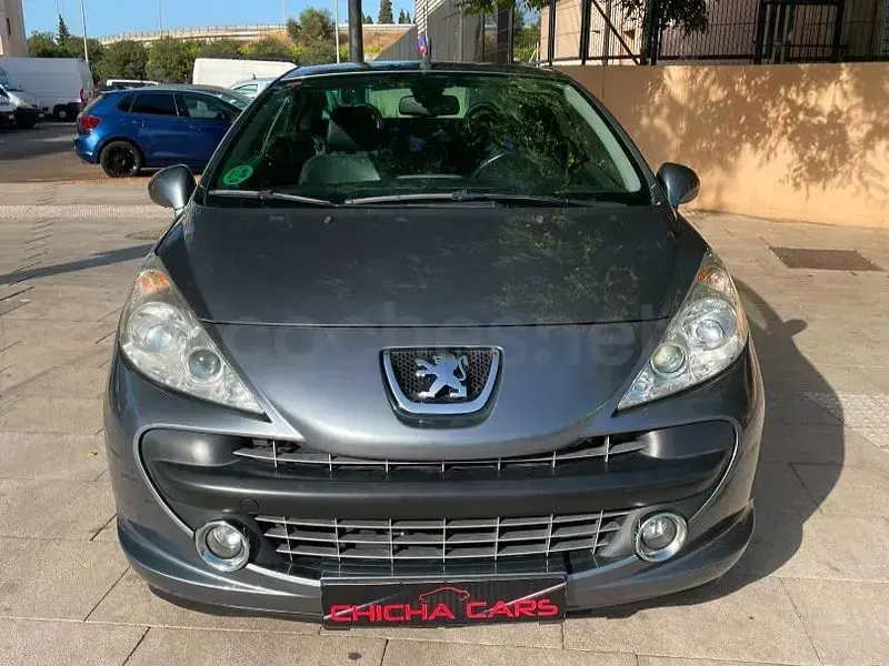 Usado Peugeot 207 CC 120 CV (88 kW) 2007 Gris / plata Descapotable