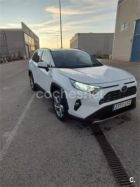 Usado Toyota RAV4 Hybrid Advance 218 CV (160 kW) 2020 Blanco SUV