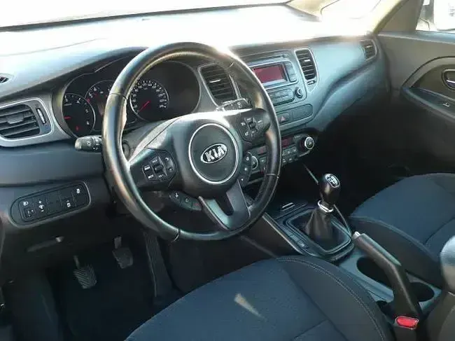 Usado Kia Carens 116 CV (85 kW) 2017 Blanco Monovolumen