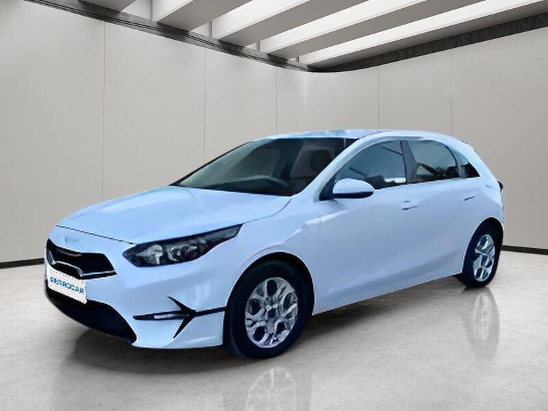 Blanco Usado 2024 Kia Ceed Utilitario | 19.990 € (Precio justo) - Imagen 1/4