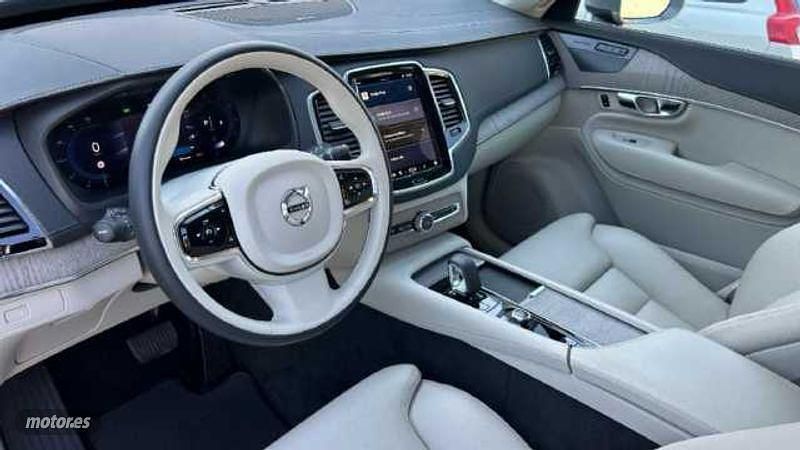 Usado Volvo XC90 Plus 235 CV (172 kW) 2024 Gris SUV