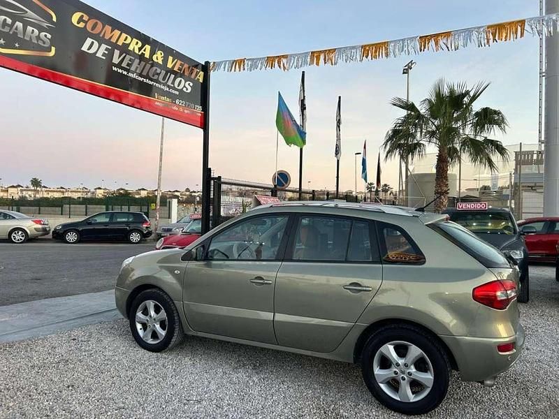 Usado Renault Koleos Privilege 150 CV (110 kW) 2008 Verde SUV