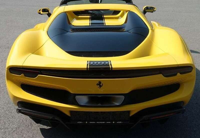 Amarillo Usado 2023 Ferrari 296 Coupe | 343.900 € - Imagen 1/4