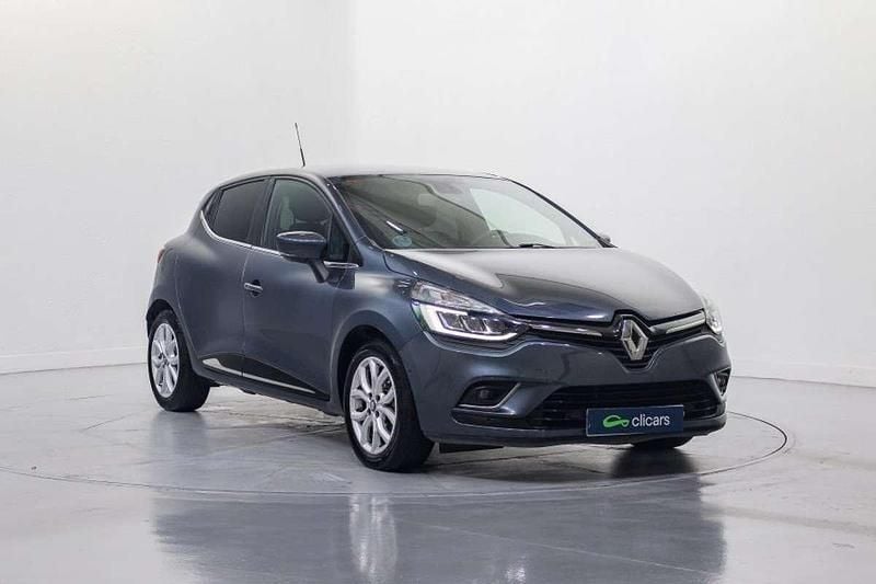 Usado Renault Clio IV Zen 90 CV (66 kW) 2019 Gris Utilitario
