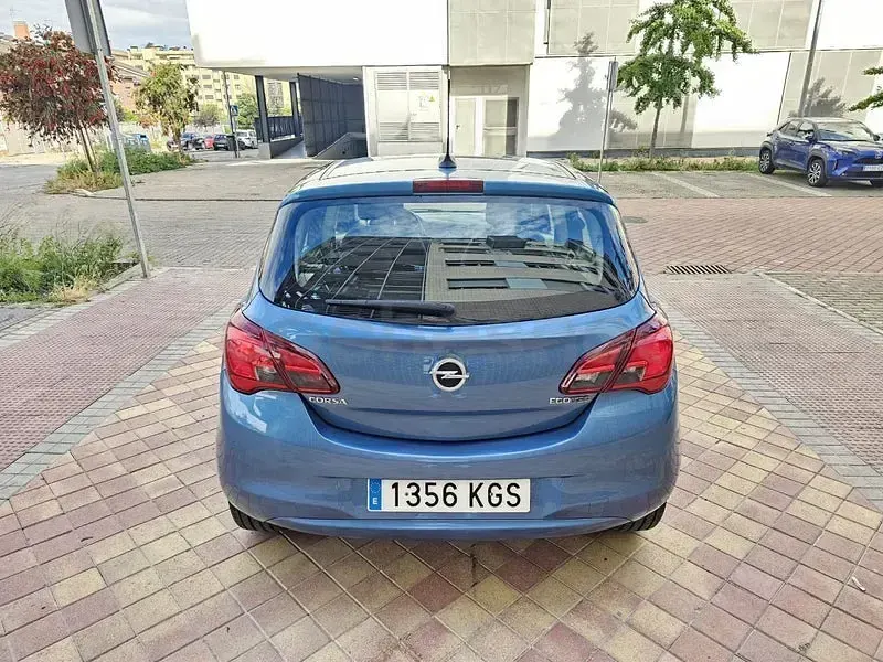 Usado Opel Corsa Selective 90 CV (66 kW) 2018 Azul Utilitario