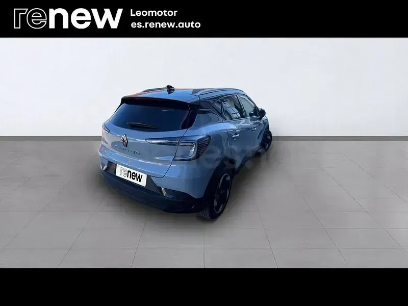 Usado Renault Captur Techno 100 CV (73 kW) 2025 Gris / plata SUV