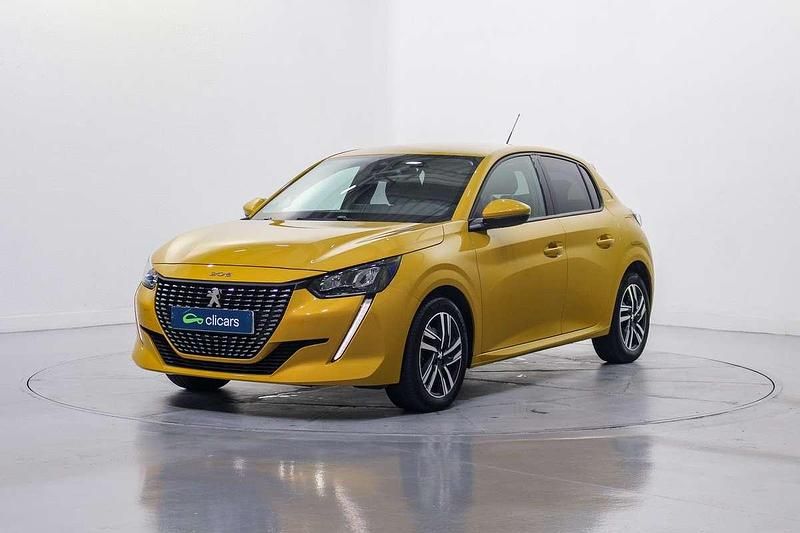 Usado Peugeot 208 Allure 102 CV (75 kW) 2022 Amarillo Utilitario