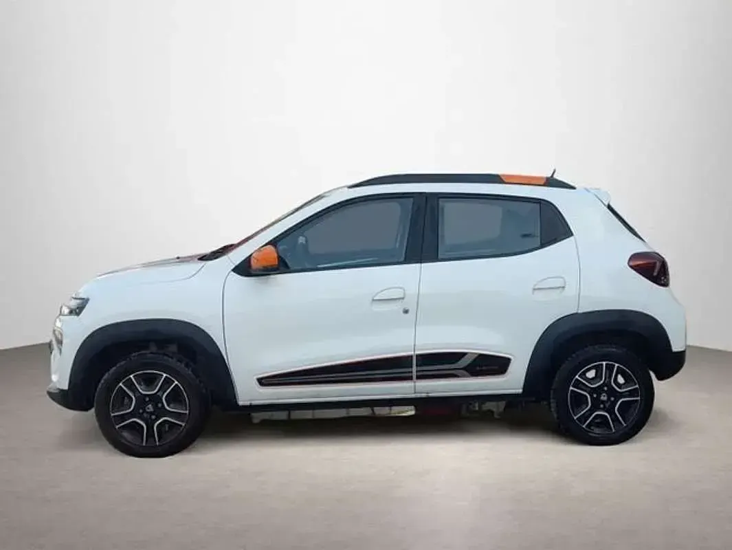 Usado Dacia Spring Comfort Plus 33 kW (45 CV) 2022 Blanco Utilitario