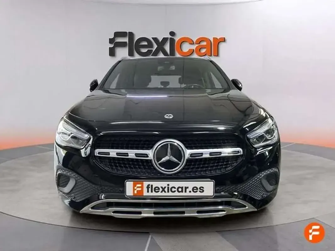 Usado Mercedes GLA200 150 CV (110 kW) 2023 Negro SUV