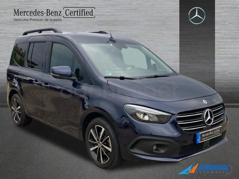 Usado Mercedes T180 116 CV (85 kW) 2025 Azul Monovolumen