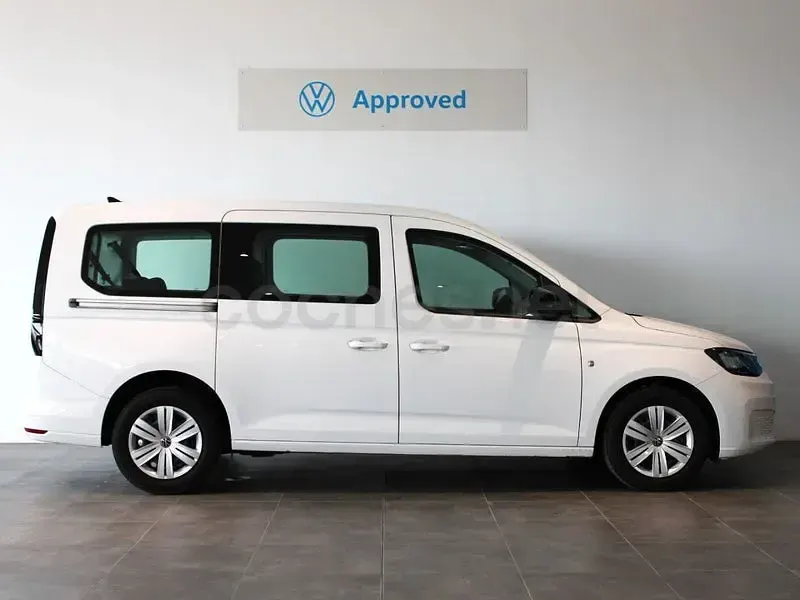 Usado VW Caddy 102 CV (75 kW) 2025 Blanco Monovolumen