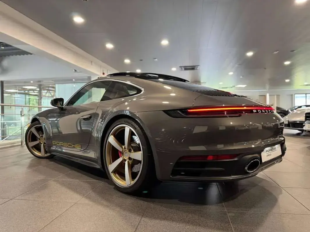 Usado Porsche 911 Carrera S 450 CV (330 kW) 2021 Gris Coupe