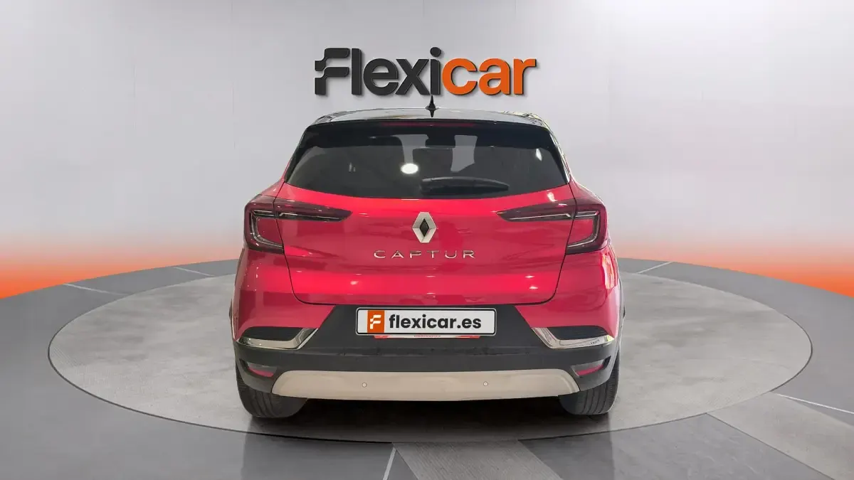 Usado Renault Captur Engineered 145 CV (106 kW) 2023 Rojo SUV