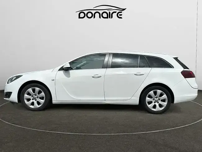 Usado Opel Insignia Excellence 136 HP (100 kW) 2015 Branco Carrinha