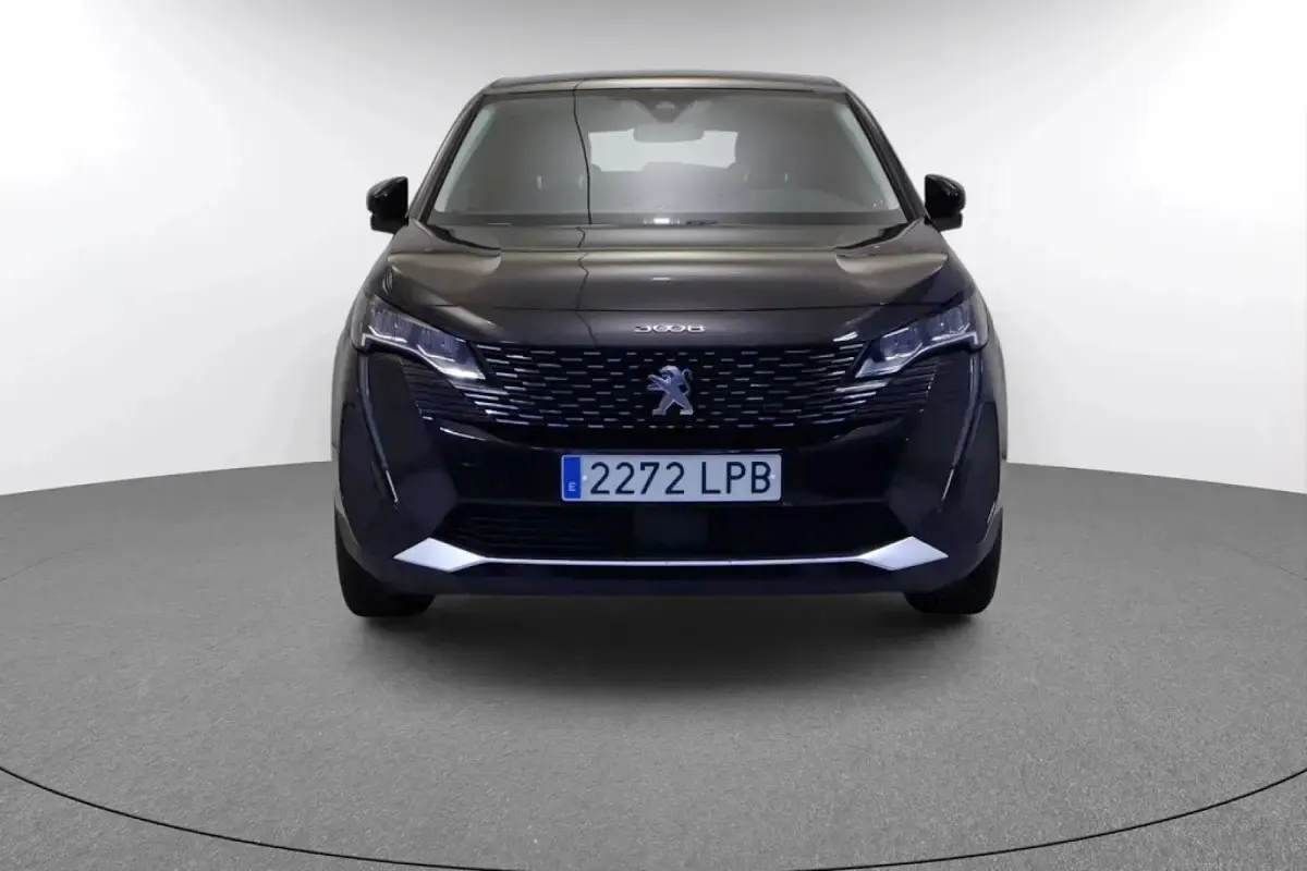 Usado Peugeot 3008 Active 130 CV (95 kW) 2021 Negro SUV