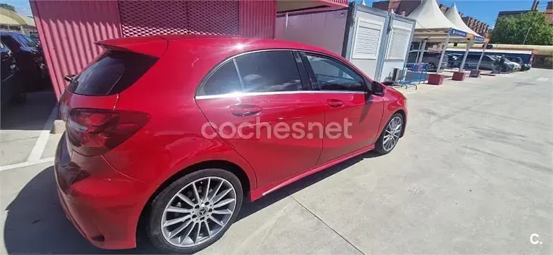 Usado Mercedes A200 150 CV (110 kW) 2018 Rojo Berlina