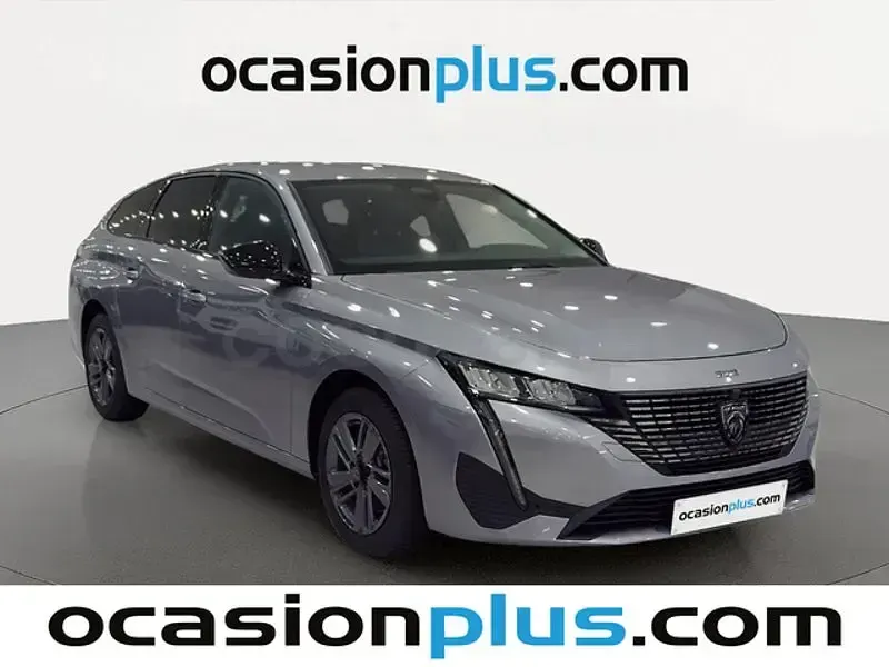 Usado Peugeot 308 SW Allure 130 CV (95 kW) 2024 Gris / plata Familiar
