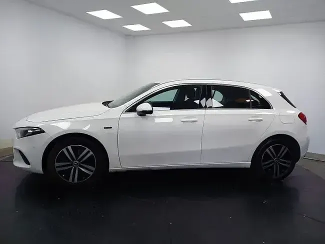 Usado Mercedes A250 218 CV (160 kW) 2020 Blanco Berlina
