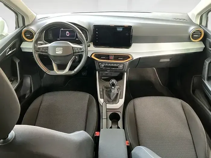 Usado Seat Arona Style 95 CV (69 kW) 2024 Blanco SUV