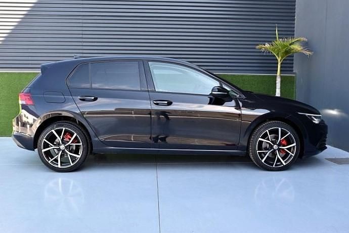 Usado VW Golf VIII Life 165 CV (121 kW) 2020