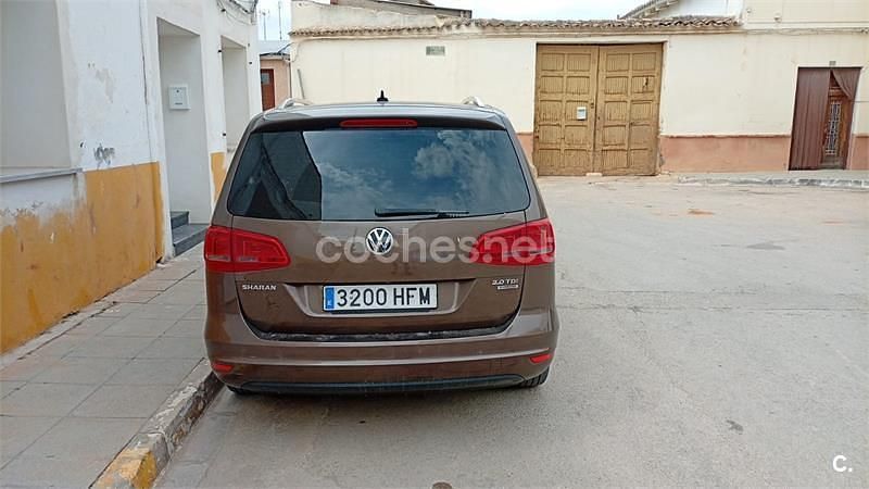 Usado VW Sharan Advance 170 CV (125 kW) 2011 Negro Monovolumen