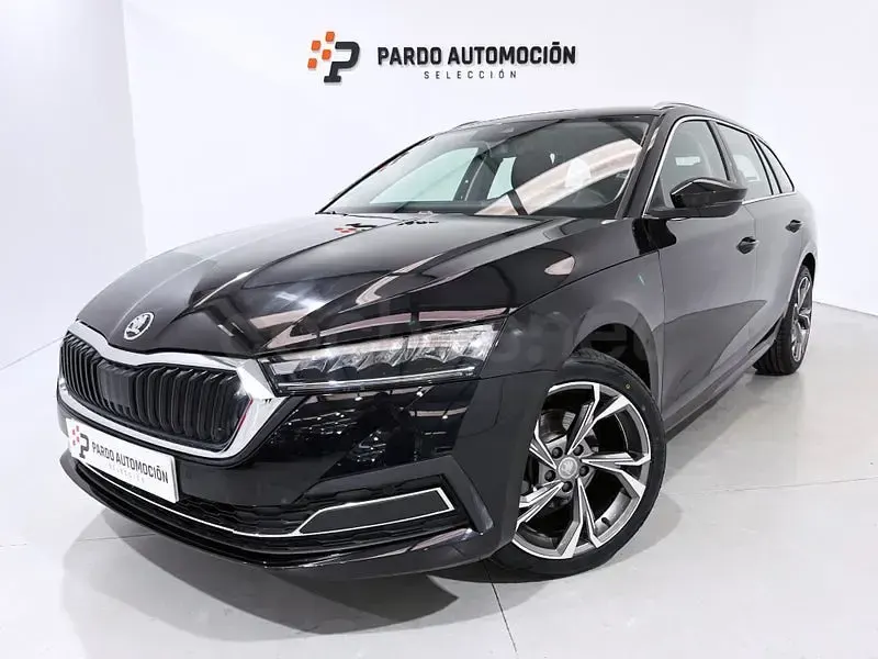 Usado Skoda Octavia 150 CV (110 kW) 2024 Negro Familiar
