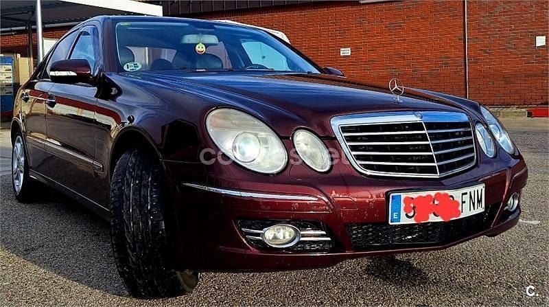Usado Mercedes E280 Avantgarde 190 CV (139 kW) 2007 Granate Berlina