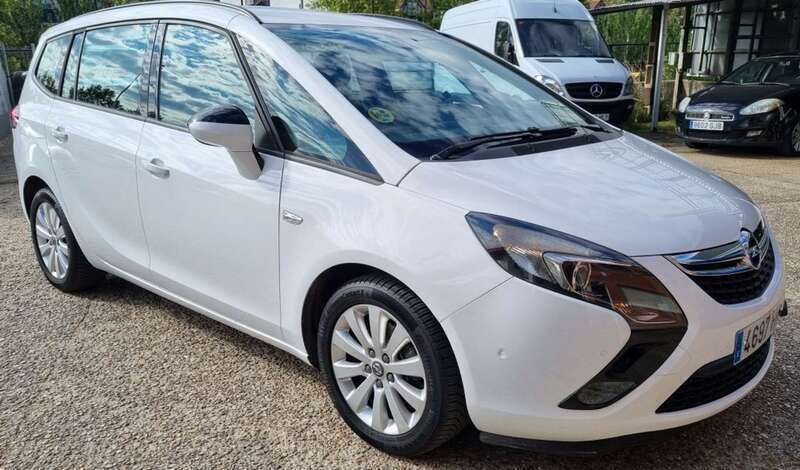 Blanco Usado 2013 Opel Zafira Tourer Excellence Monovolumen | 8700 € (Buen precio) - Imagen 1/4