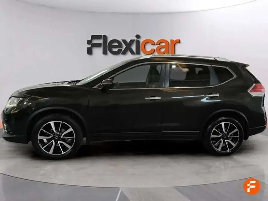 Usado Nissan X-Trail N-Connecta 131 CV (96 kW) 2018 Verde SUV