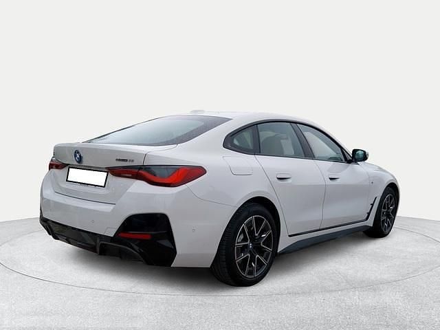 Usado BMW i4 Comfort Edition 210 kW (286 CV) 2025 Blanco Berlina