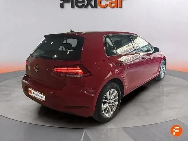 Begagnad VW Golf VII Advance 115 HK (84 kW) 2020 Röd Sedan