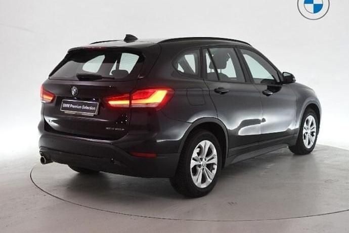 Usado BMW X1 Comfort Edition 220 CV (161 kW) 2021 Negro SUV