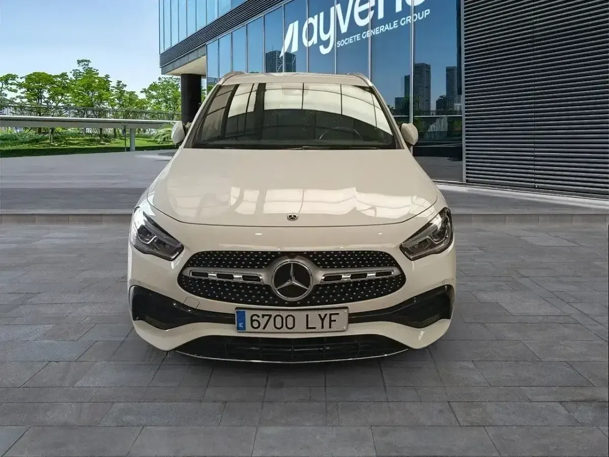 Usado Mercedes GLA200 150 CV (110 kW) 2022 Blanco SUV