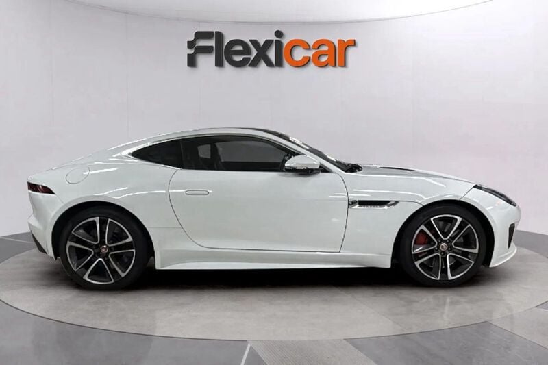 Usado Jaguar F-Type R-Dynamic 300 CV (220 kW) 2018 Blanco Coupe