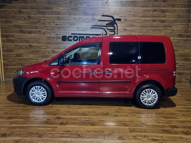 Usado VW Caddy Comfortline 102 CV (75 kW) 2014 Rojo Monovolumen