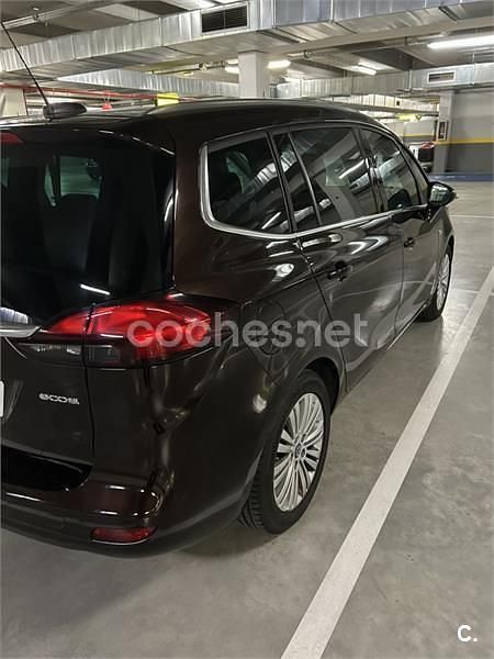 Usado Opel Zafira Excellence 140 CV (102 kW) 2017 Granate Monovolumen