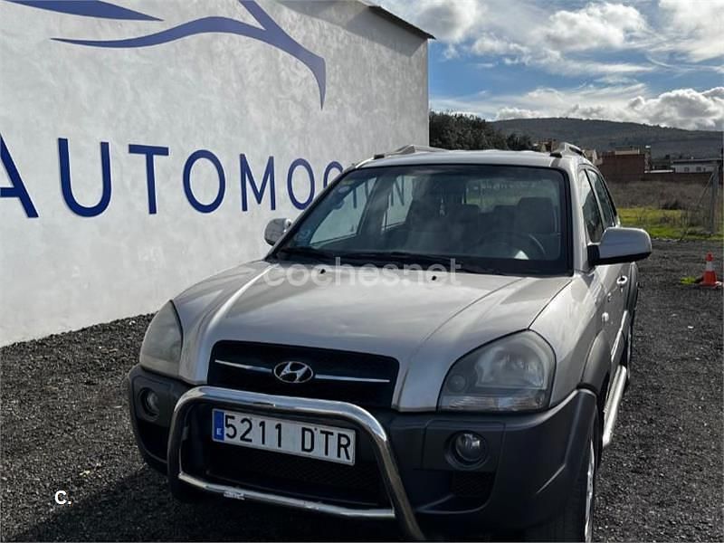 Usado Hyundai Tucson Comfort 141 CV (103 kW) 2005 Gris / plata SUV