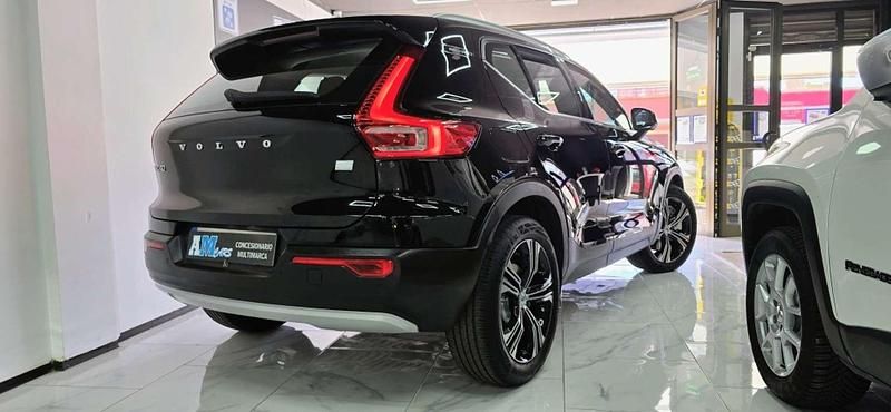 Begagnad Volvo XC40 R-Design 261 HK (191 kW) 2021 Svart SUV