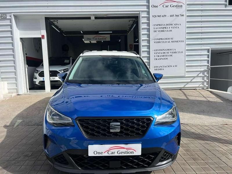 Usado Seat Arona Style 110 CV (80 kW) 2023 Azul SUV