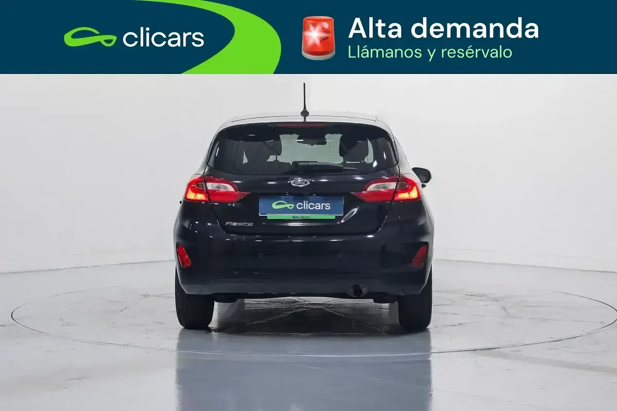 Usado Ford Fiesta Trend 85 CV (62 kW) 2019 Negro Utilitario