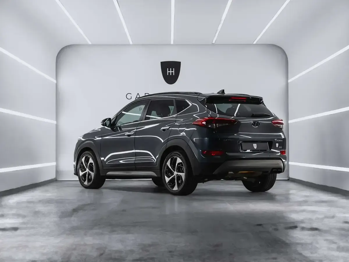 Używany Hyundai Tucson Style 177 KM (130 kW) 2017 Szary SUV