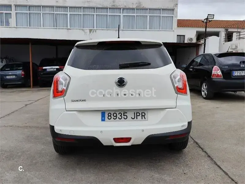 Usado SsangYong Tivoli Limited 128 CV (94 kW) 2016 Blanco SUV