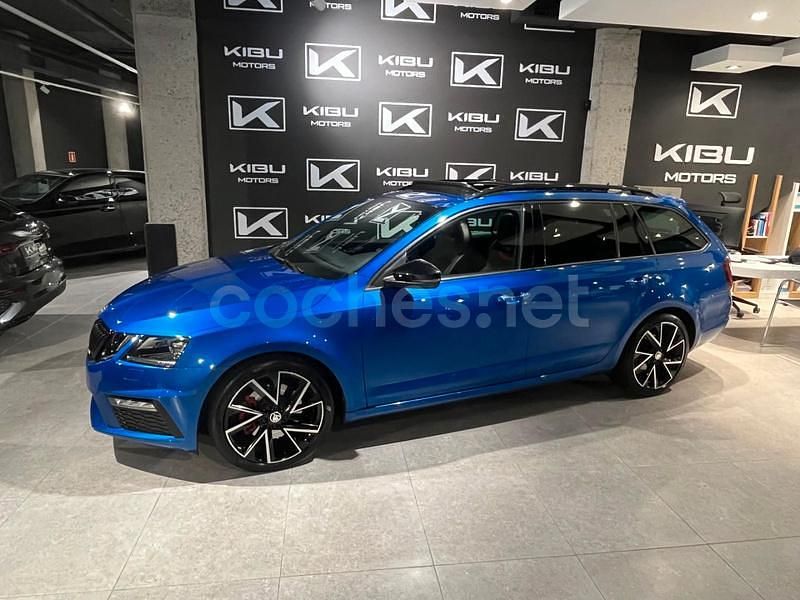 Azul Usado 2020 Skoda Octavia RS Familiar | 27.400 € (Buen precio) - Imagen 1/4