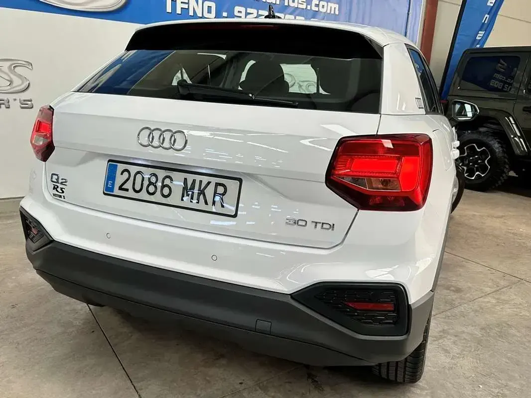 Usado Audi Q2 Advanced 116 CV (85 kW) 2023 Blanco SUV