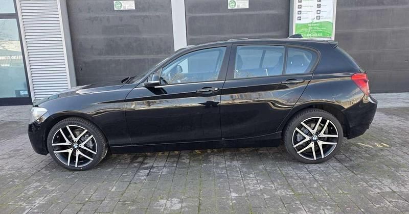 Usado BMW 116 Comfort Edition 136 CV (100 kW) 2015 Negro Utilitario